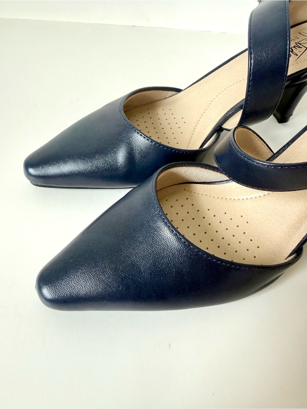 LIFE STRIDE Kamala Navy Pointed-Toe Cross-Strap Heels—SZ. 7.5 - Picture 2 of 14
